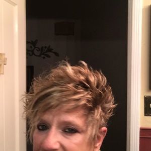 Meet your Posher, Sheila